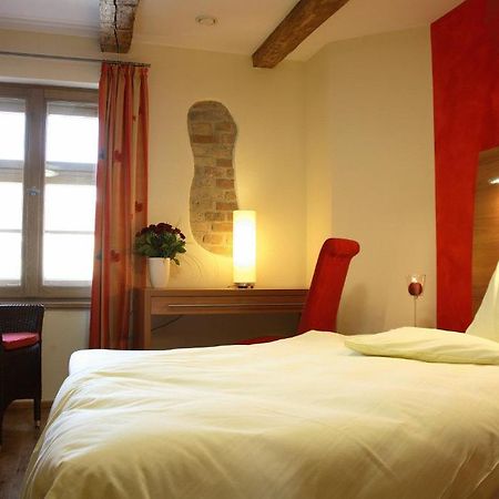 Hotel Zum Grunen Baum Plattling Quarto foto