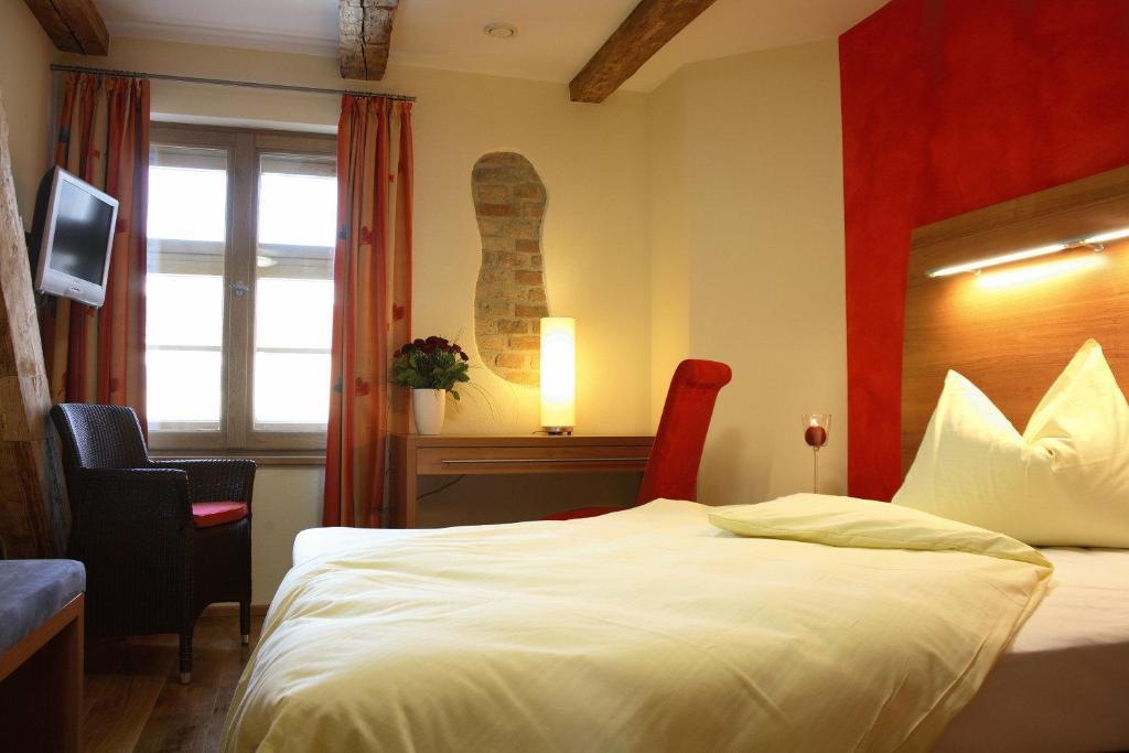Hotel Zum Grunen Baum Plattling Quarto foto